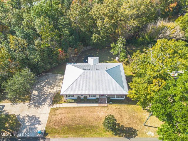 5015 Courthouse Road, Gulfport, MS 39507