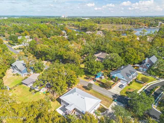 5015 Courthouse Road, Gulfport, MS 39507