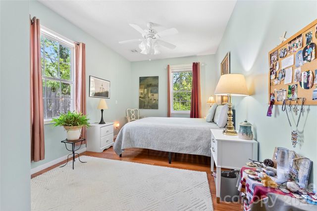 64 Wyoming Road, Asheville, NC 28803