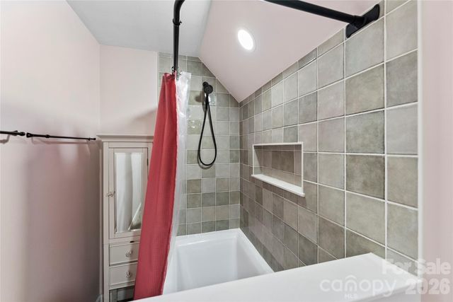 64 Wyoming Road, Asheville, NC 28803