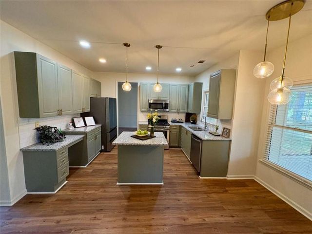 1578 Ridge Point Drive, Lawrenceville, GA 30043