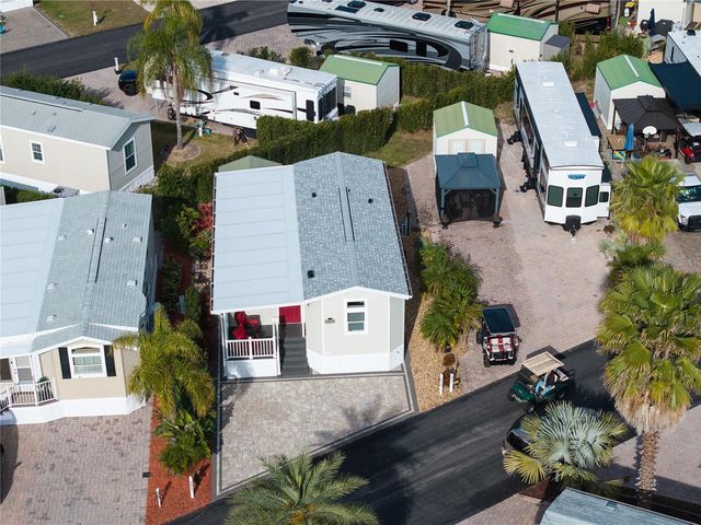 2415 CITRUS TREE ROAD, Clermont, FL 34714