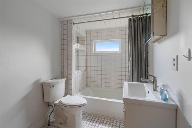 1428 Fern Avenue, Duluth, MN 55805