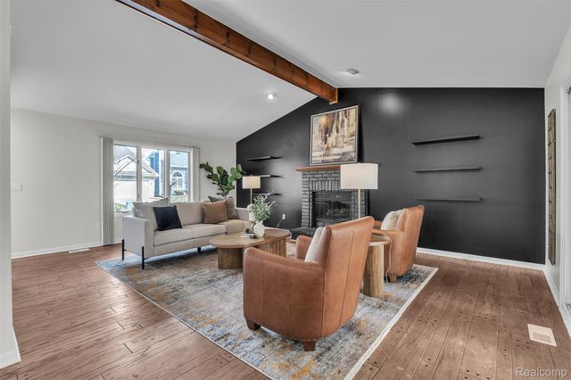 15 Lana Court 7, Mt. Clemens, MI 48043