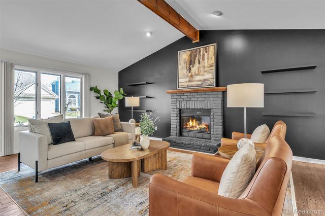 15 Lana Court 7, Mt. Clemens, MI 48043