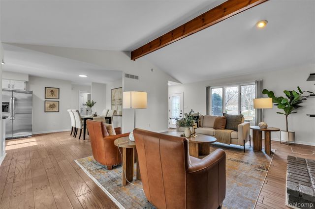 15 Lana Court 7, Mt. Clemens, MI 48043