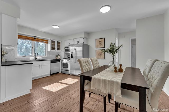 15 Lana Court 7, Mt. Clemens, MI 48043