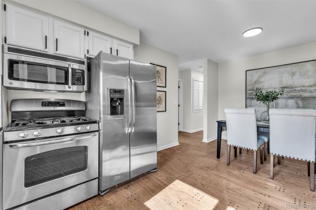 15 Lana Court 7, Mt. Clemens, MI 48043