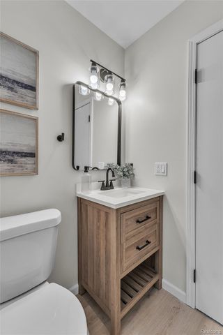 15 Lana Court 7, Mt. Clemens, MI 48043