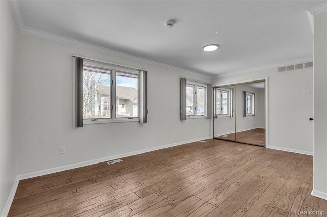 15 Lana Court 7, Mt. Clemens, MI 48043