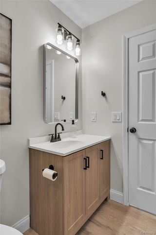 15 Lana Court 7, Mt. Clemens, MI 48043