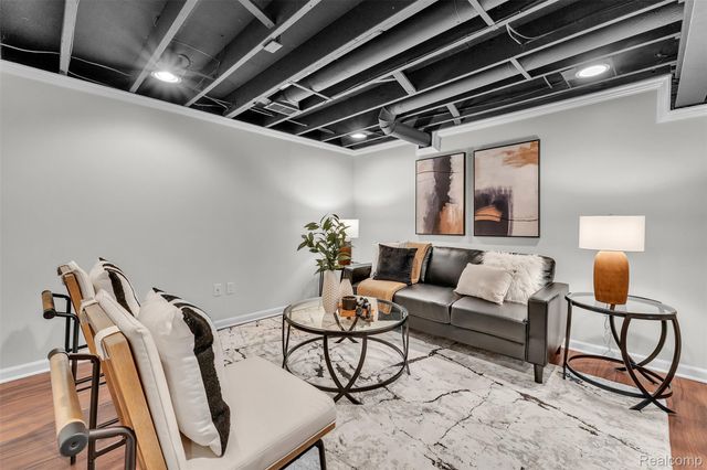 15 Lana Court 7, Mt. Clemens, MI 48043