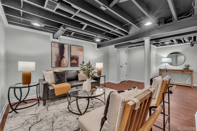 15 Lana Court 7, Mt. Clemens, MI 48043