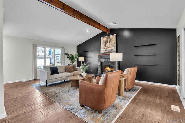 15 Lana Court 7, Mt. Clemens, MI 48043