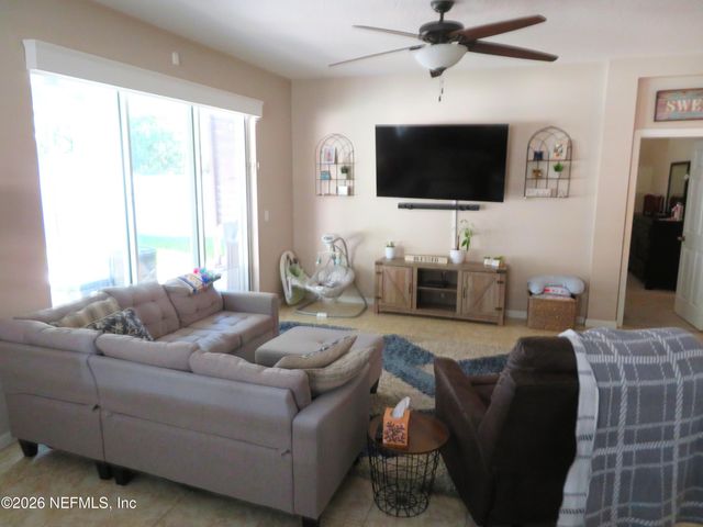747 SUNNY STROLL Drive, Middleburg, FL 32068