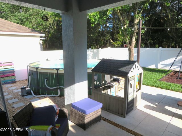 747 SUNNY STROLL Drive, Middleburg, FL 32068
