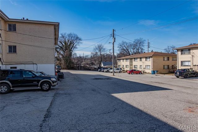 8331 Duryea Avenue, Jennings, MO 63136