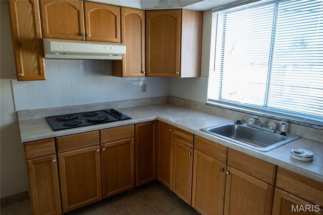 8331 Duryea Avenue, Jennings, MO 63136