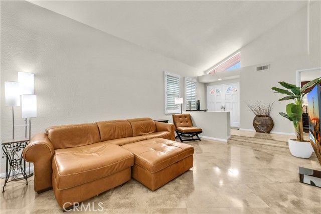 5560 Via Cantada, Yorba Linda, CA 92887