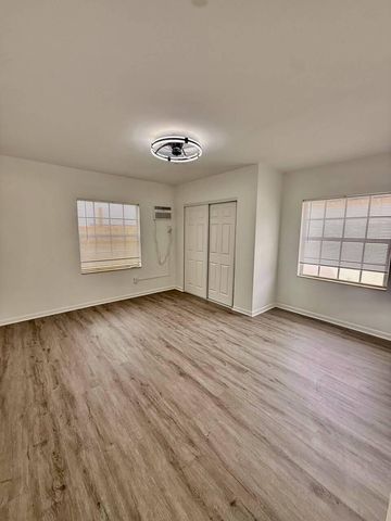 1121 NE 2ND Street 203, Fort Lauderdale, FL 33301