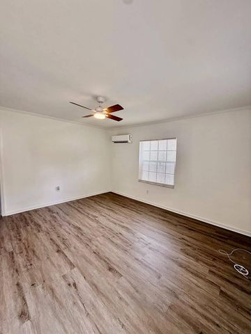 1121 NE 2ND Street 203, Fort Lauderdale, FL 33301