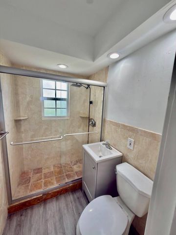 1121 NE 2ND Street 203, Fort Lauderdale, FL 33301