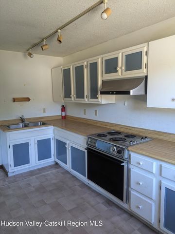 149 Route 32 A Route, Saugerties, NY 12477