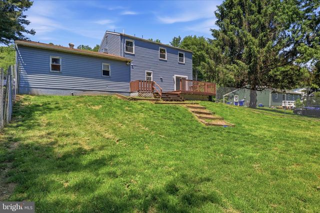 256 CAMP GROUND RD, Dillsburg, PA 17019