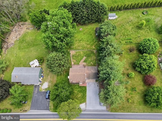256 CAMP GROUND RD, Dillsburg, PA 17019