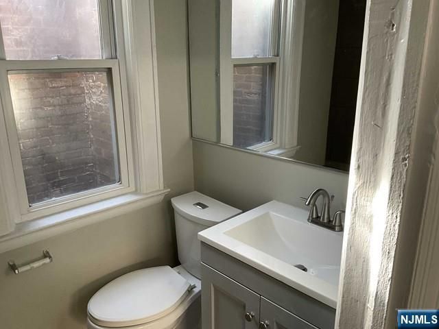 311 5th Street 2, Fairview, NJ 07022