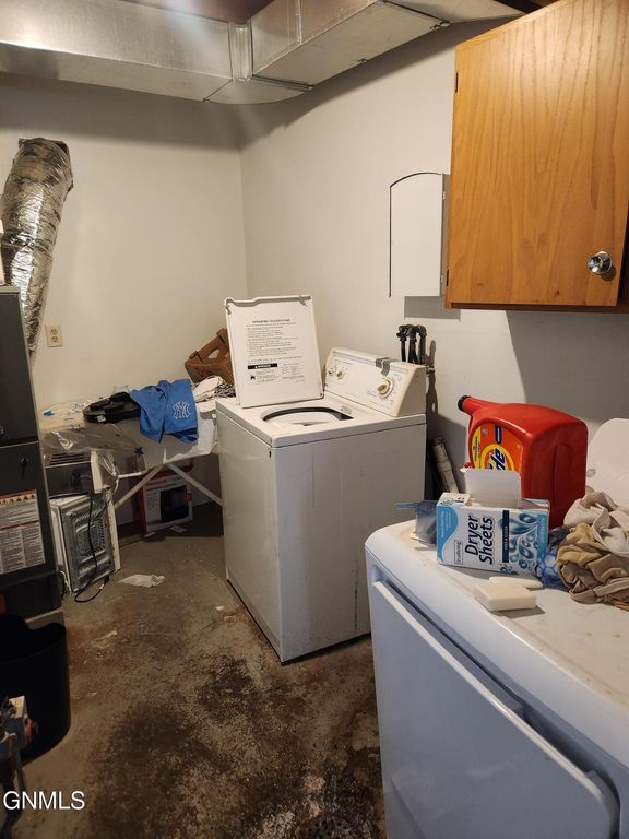 409 B Street S, Glen Ullin, ND 58631 photo 12