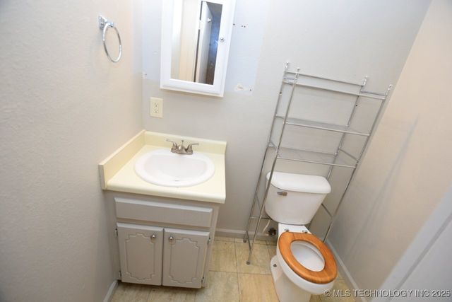 87165 S 4702 Loop, Stilwell, OK 74960