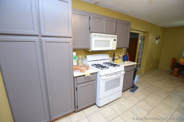 87165 S 4702 Loop, Stilwell, OK 74960