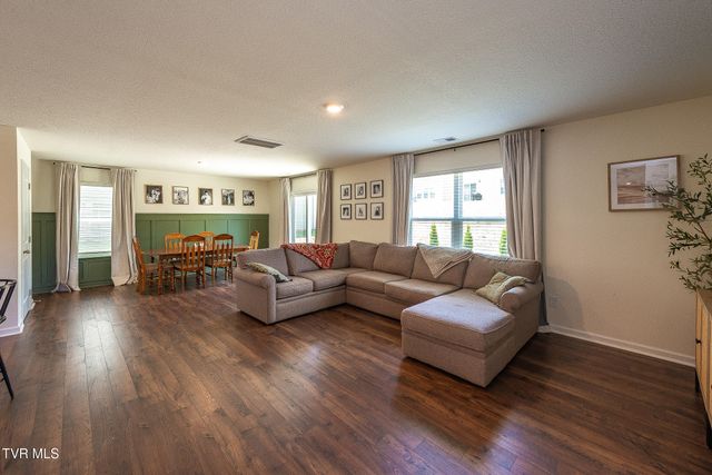 729 Newtons Way, Kingsport, TN 37663