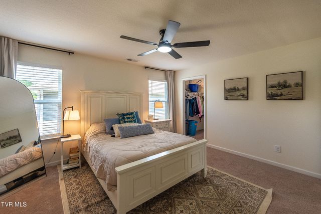 729 Newtons Way, Kingsport, TN 37663
