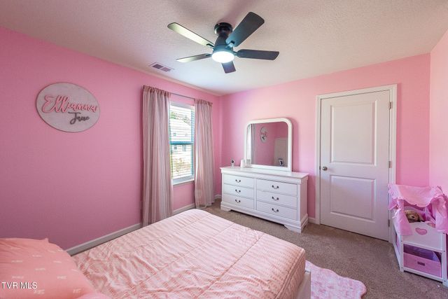 729 Newtons Way, Kingsport, TN 37663