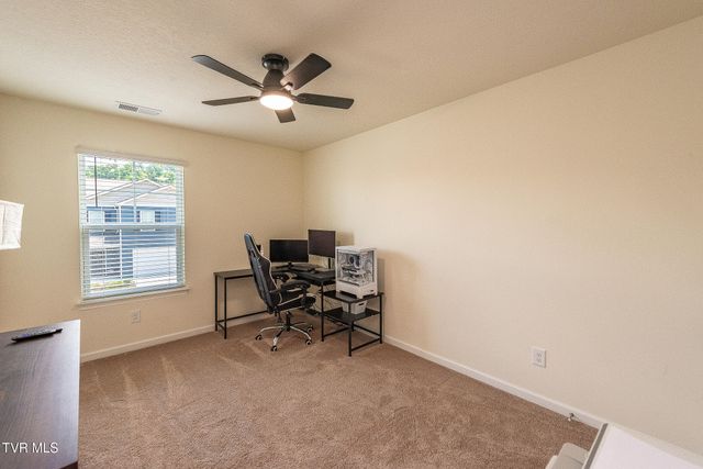 729 Newtons Way, Kingsport, TN 37663