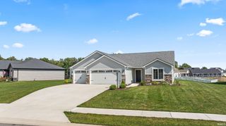 3418 Bruin Pass, Auburn, IN 46706