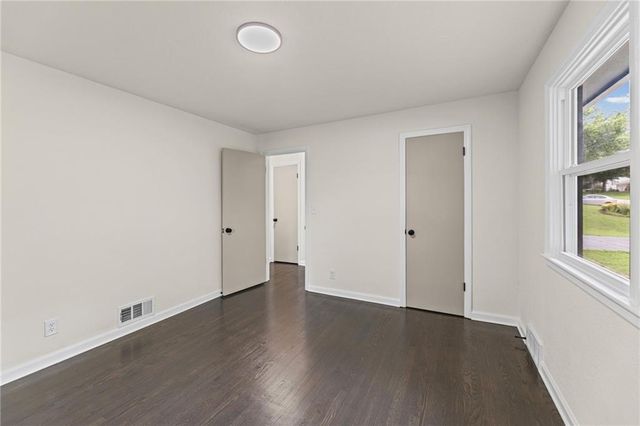 9905 E 71st Terrace, Raytown, MO 64133