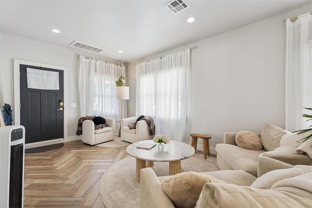 521 NW 27th Street, Oklahoma City, OK 73103