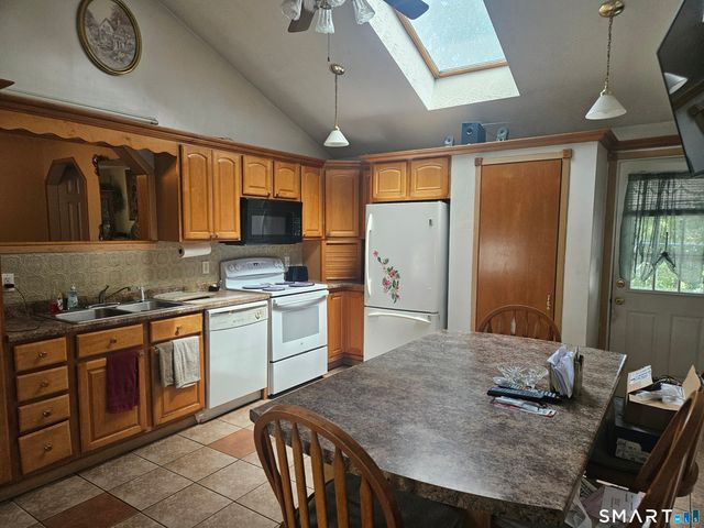 385 Fall Mountain Road, Bristol, CT 06010