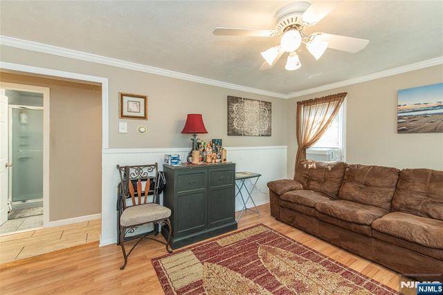 7 Park Avenue, Wanaque, NJ 07420