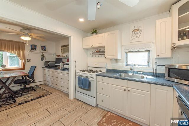 7 Park Avenue, Wanaque, NJ 07420