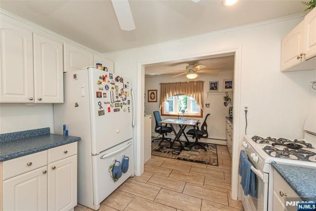 7 Park Avenue, Wanaque, NJ 07420