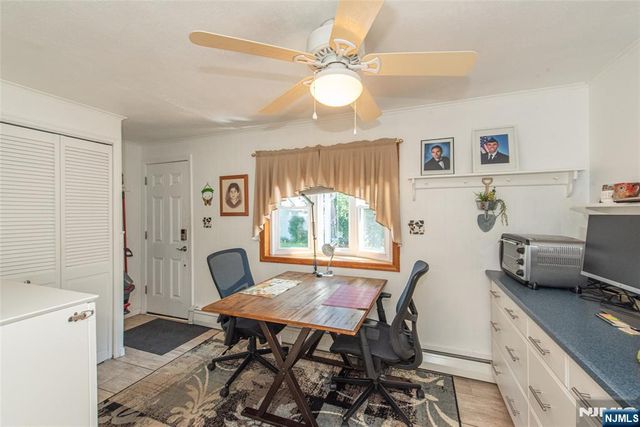 7 Park Avenue, Wanaque, NJ 07420