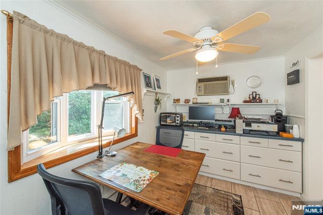 7 Park Avenue, Wanaque, NJ 07420