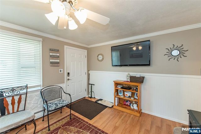 7 Park Avenue, Wanaque, NJ 07420