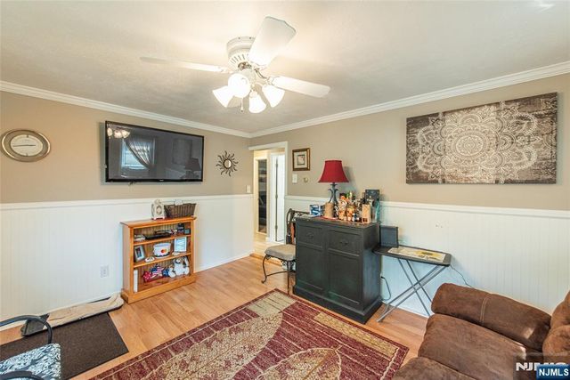 7 Park Avenue, Wanaque, NJ 07420