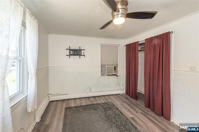 7 Park Avenue, Wanaque, NJ 07420