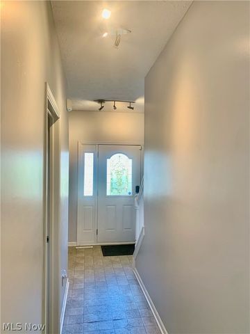 5276 W 83rd Street, Parma, OH 44129